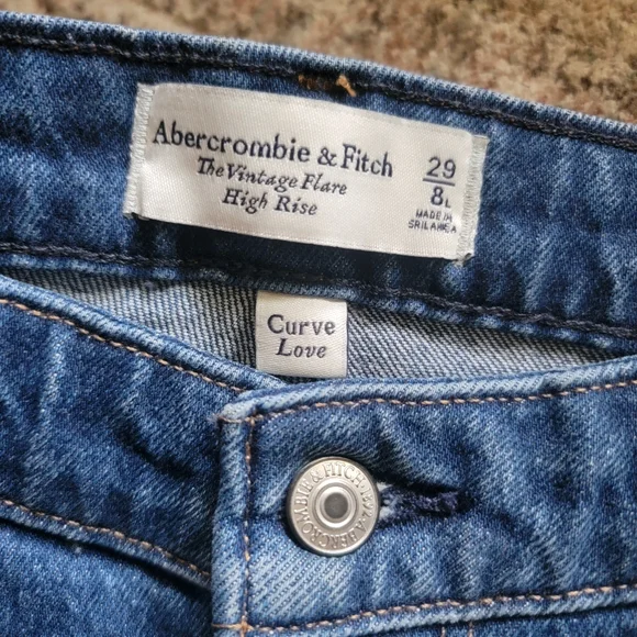 A&F Curve Love The Vintage Flare High Rise Jeans Raw Hem Size 29 Tall - Picture 12 of 15